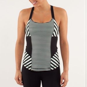 LULULEMON WORK IT OUT YOGA TANK MINT BLACK SZ 6